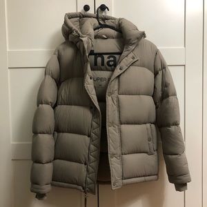 Women’s Aritzia Super Puff - Length Original - Modern Taupe